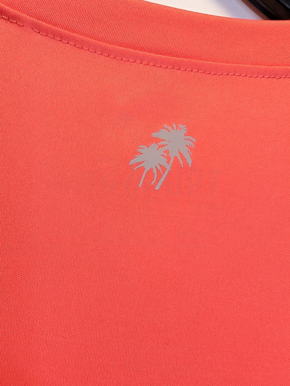 Trunks Surf Co UPF 50+ Rash Guard Tee Coral Neon Pocket Top M - Picture 4 of 9